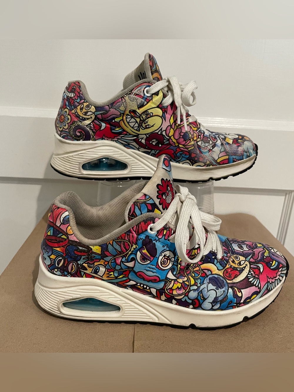 Skechers Vexx Uno Color Doodle Limited Edition Size 7 Multicolor Artistic